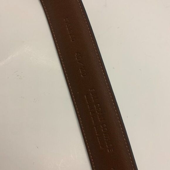 Roundtree & Yorke Black Leather Belt - Picture 4 of 4